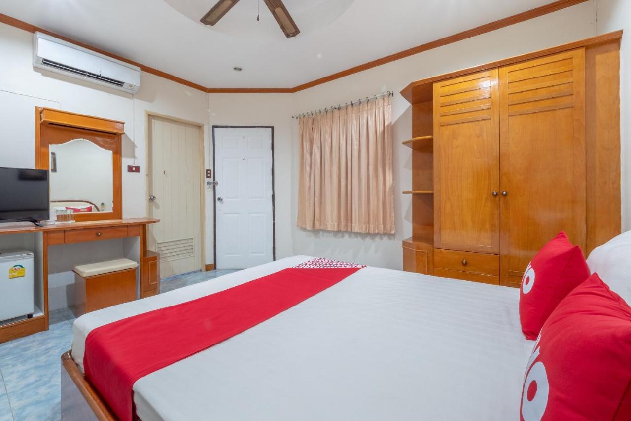 Oyo 1125 Chokdee Inn Pattaya Extérieur photo